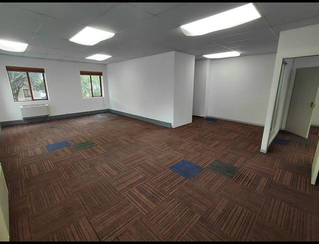206M² OFFICE TO LET IN VORNA VALLEY
